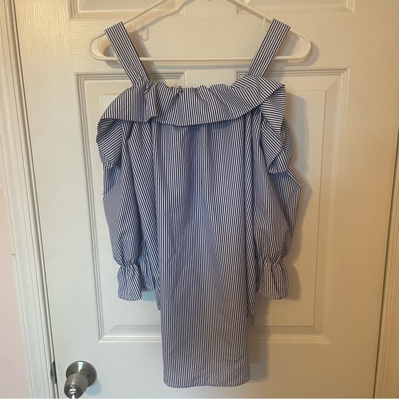 Ruffle Shoulder Button Down Shirt - Picture 6 of 6